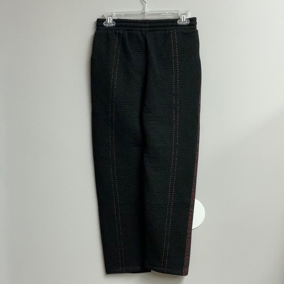 NWT Nike Women’s City Ready Fleece Training Paints Size Small Black/multi - Picture 3 of 3